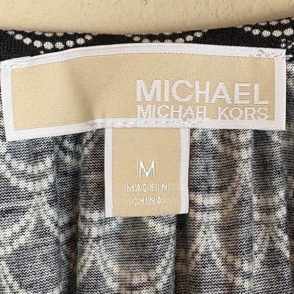 Michael Michael Kors Black with White Scalloped Print 3/4 Sleeves Blouse; Size M - Picture 8 of 10